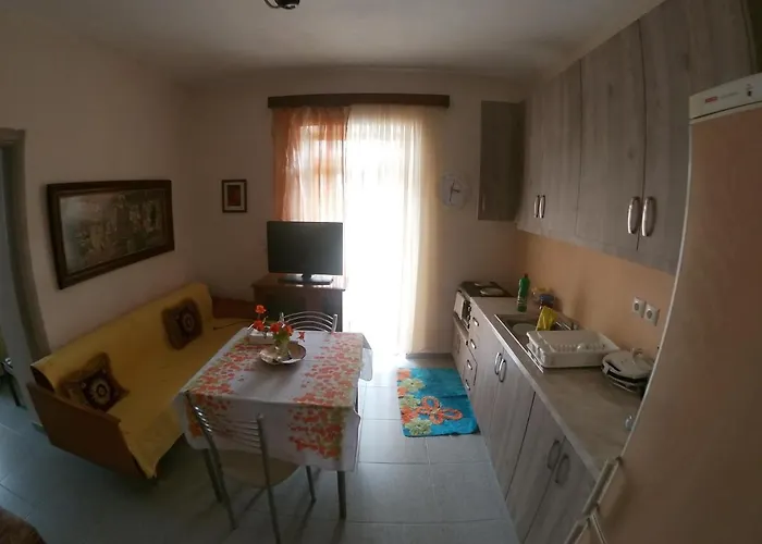 Central Condos Daire